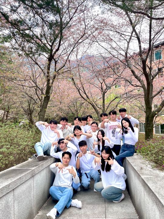 벚꽃과 함께하는 봄, 금강대학교 총학생회 벚꽃 이벤트 개최